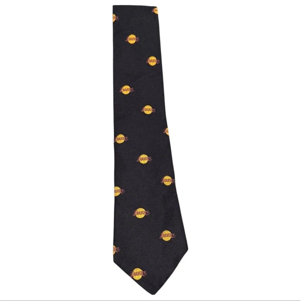 Los Angeles Lakers Team Issued Exclusive 100% Silk Neck Tie 55